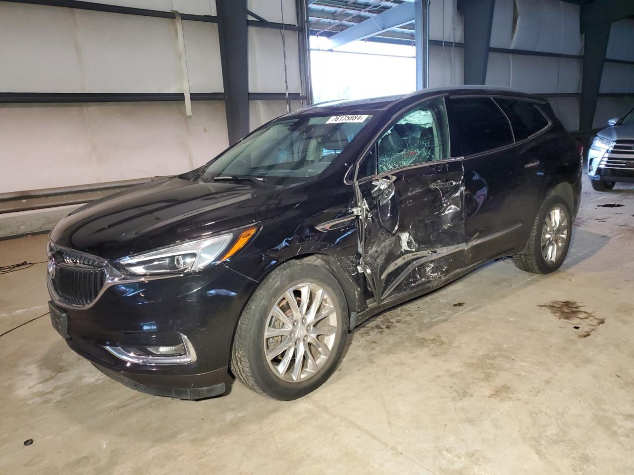 2018 Buick Enclave VIN 5GAEVAKW1JJ265117