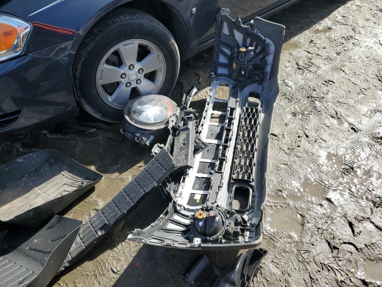 2017 MINI Cooper VIN WMWXP7C33H2C61678 Copart auction photo, front end damage thumbnail 12
