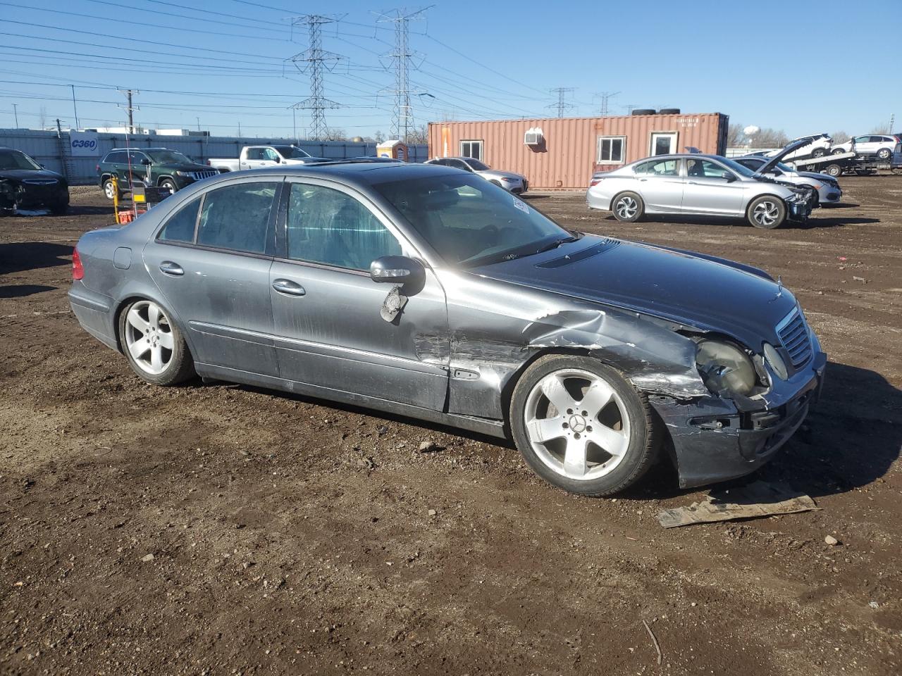 2006 Mercedes-Benz E-klasse VIN WDBUF70J36A860980 Copart auction photo, front end / side damage thumbnail 4
