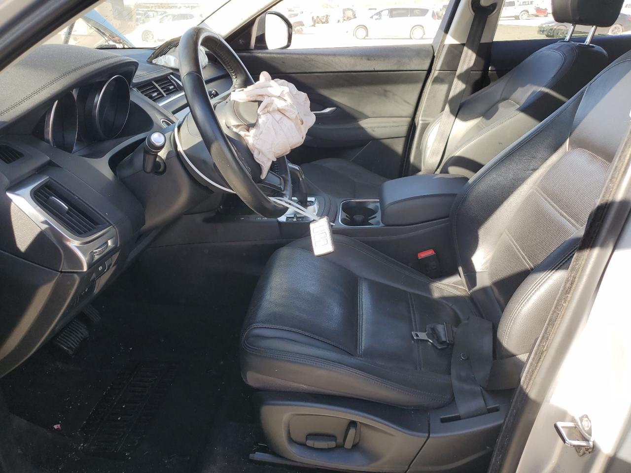 2019 Jaguar E-Pace VIN SADFJ2FX8K1Z34688 Copart auction photo, front end / minor dent/scratches damage thumbnail 7