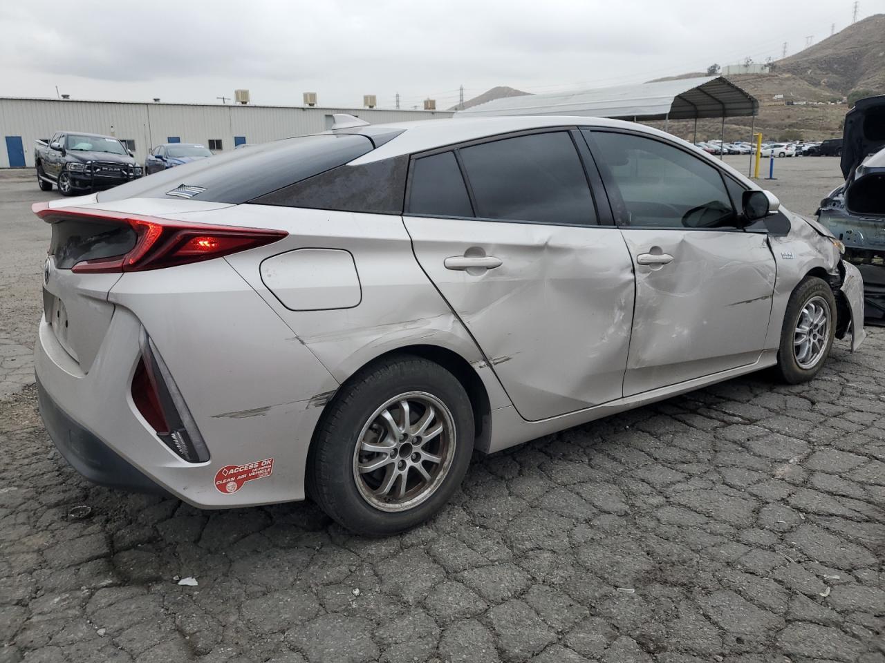 2017 Toyota Prius VIN JTDKARFP9H3055555 Copart auction photo, all over damage thumbnail 3