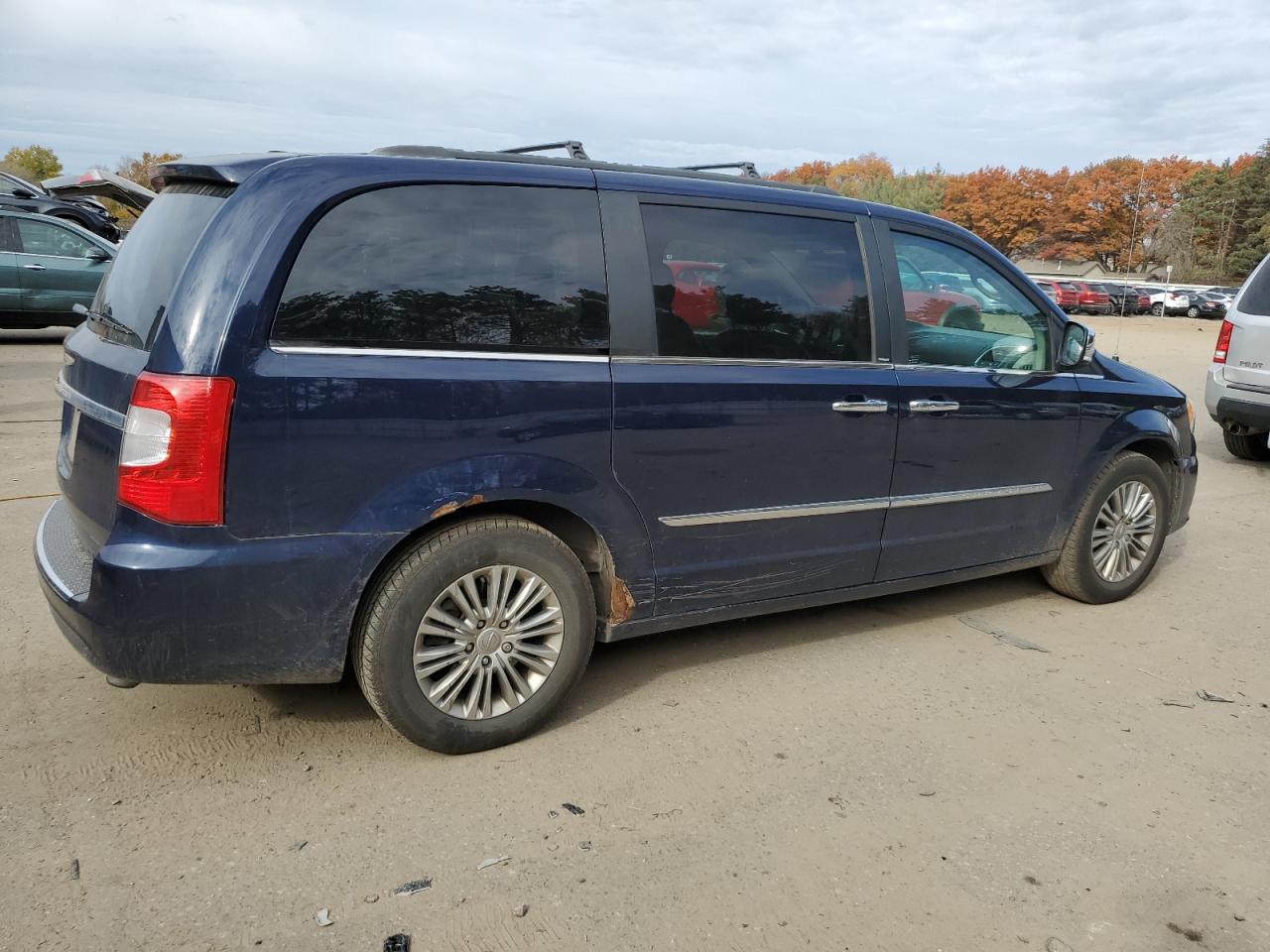 2013 Chrysler Town & Country VIN 2C4RC1CG8DR713611 Copart auction photo, side damage thumbnail 3
