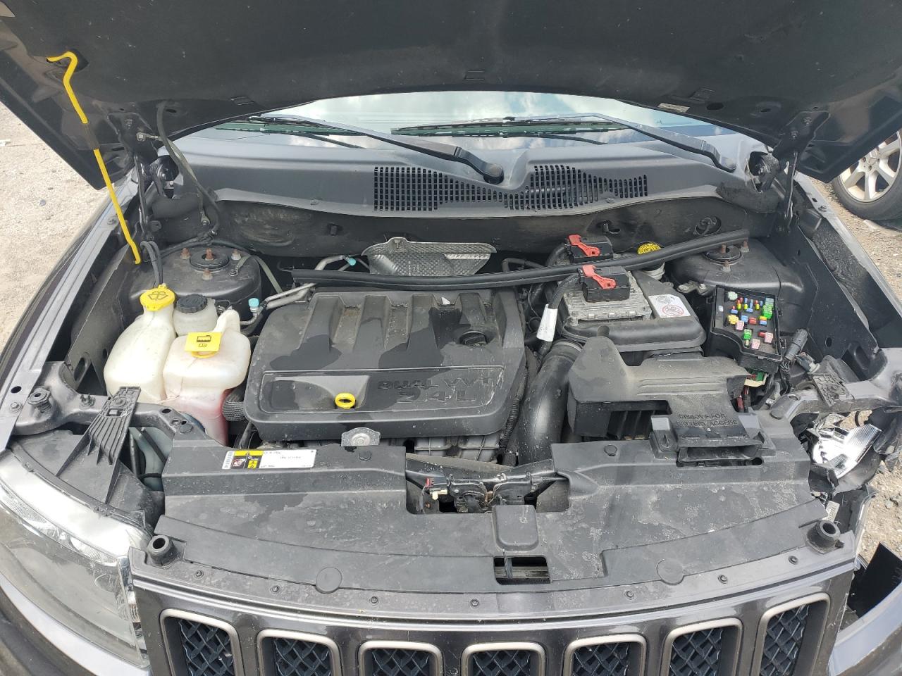 2016 Jeep Compass VIN 1C4NJCBB8GD800616 Copart auction photo, front end / side damage thumbnail 14