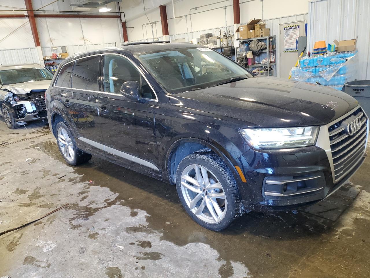 2018 Audi Q7 VIN WA1VAAF71JD006326 Copart auction photo, front end / minor dent/scratches damage thumbnail 4