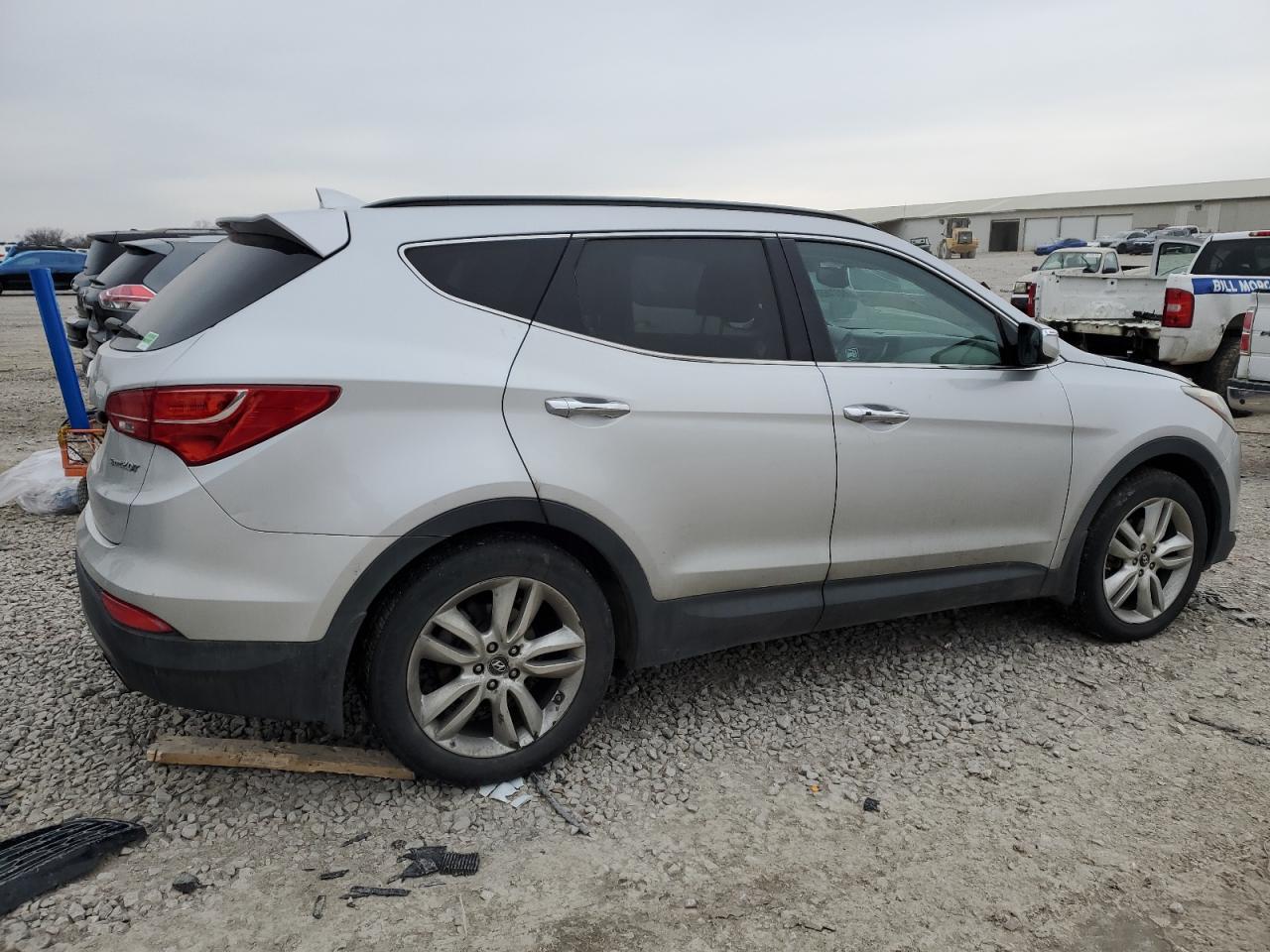 2013 Hyundai Santa Fe VIN 5XYZU3LAXDG089951 Copart auction photo, front end damage thumbnail 3