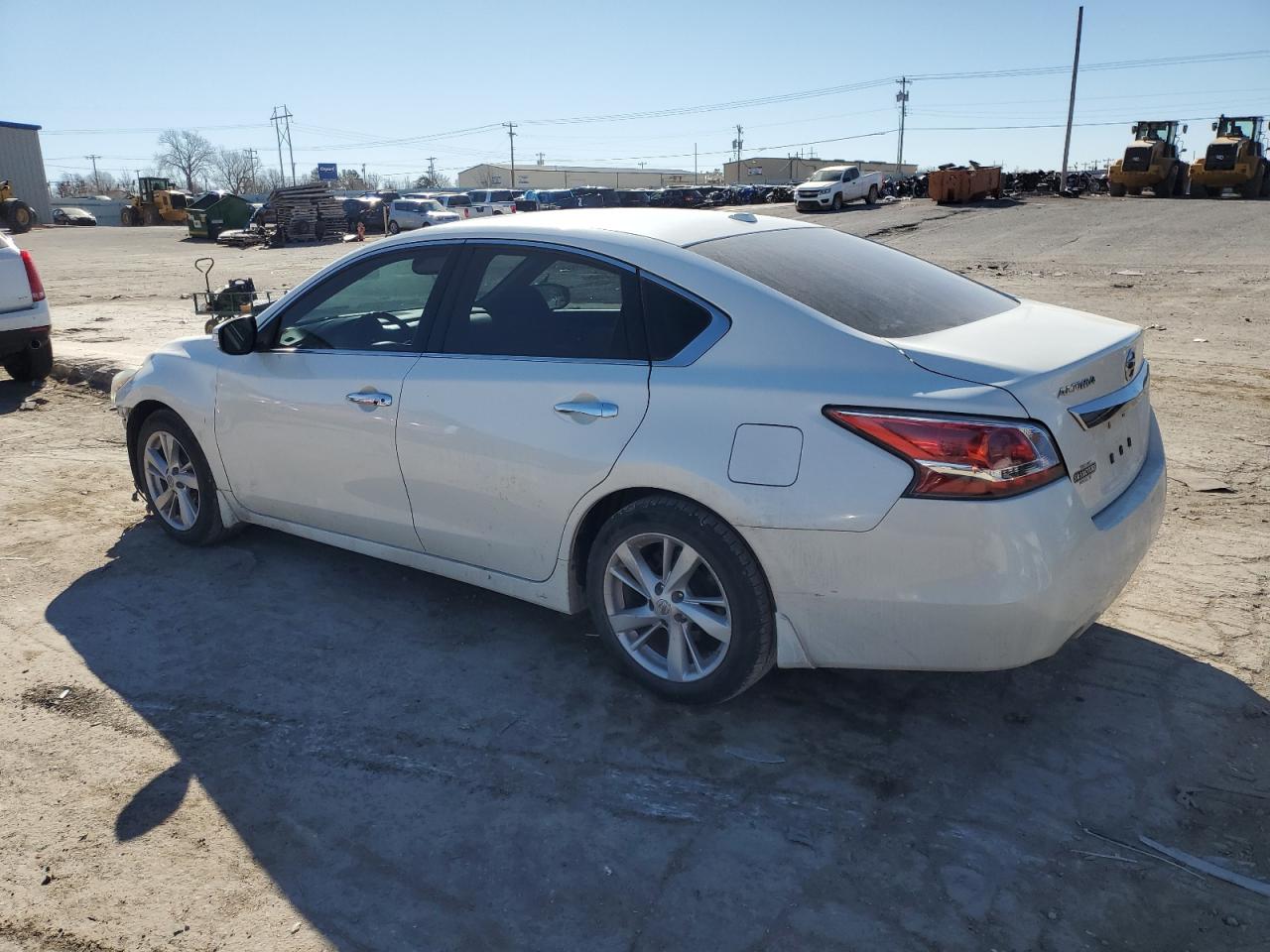 2015 Nissan Altima VIN 1N4AL3AP1FC123568 Copart auction photo, front end / minor dent/scratches damage thumbnail 2