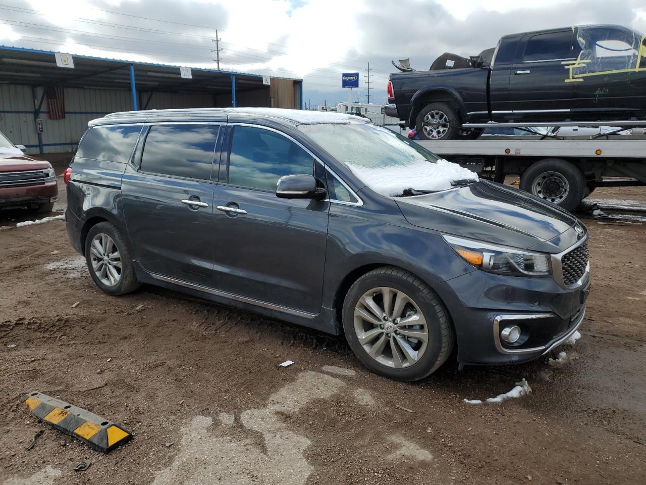 2018 KIA Sedona VIN KNDME5C18J6388842 Copart auction photo, hail damage thumbnail 4