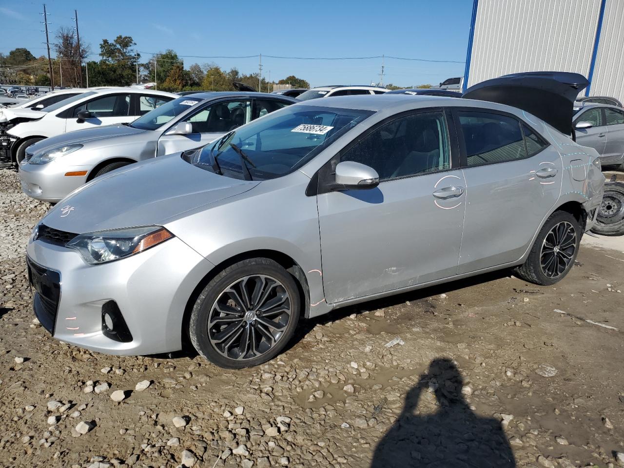 2016 Toyota Corolla VIN 5YFBURHEXGP553871