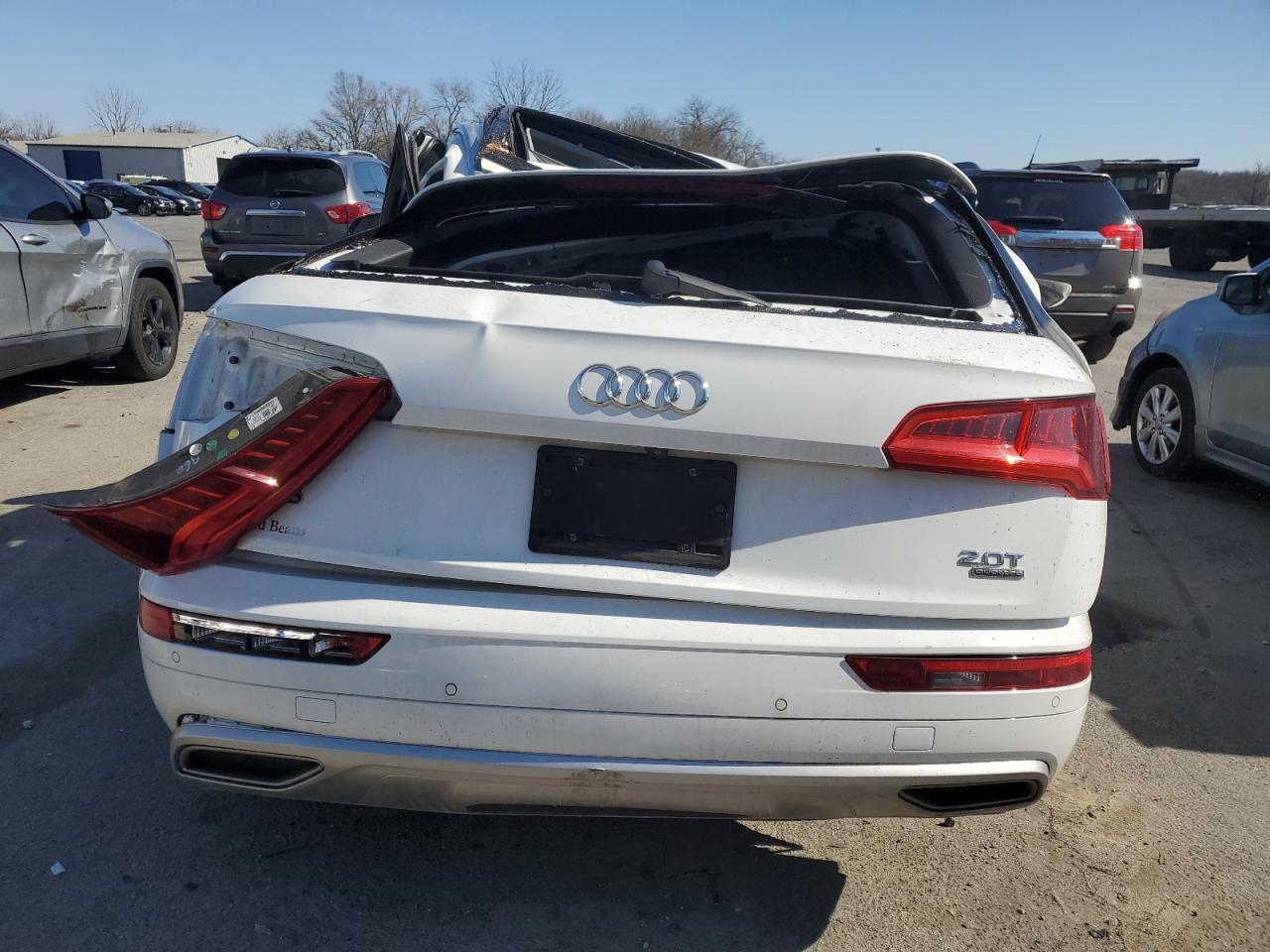 2018 Audi Q5 VIN WA1BNAFY3J2044927 Copart auction photo, water/flood / top/roof damage thumbnail 6
