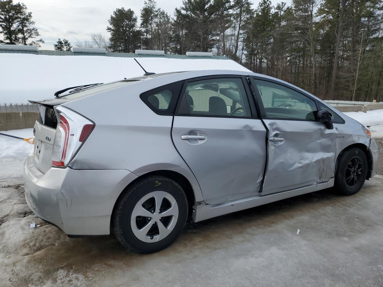 2015 Toyota Prius VIN JTDKN3DU4F0451031 Copart auction photo, side / front end damage thumbnail 3