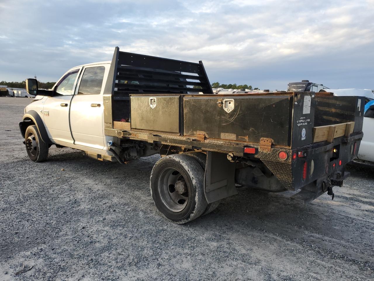 2012 Dodge RAM VIN 3C7WDMELXCG261177 Copart auction photo, front end / minor dent/scratches damage thumbnail 2