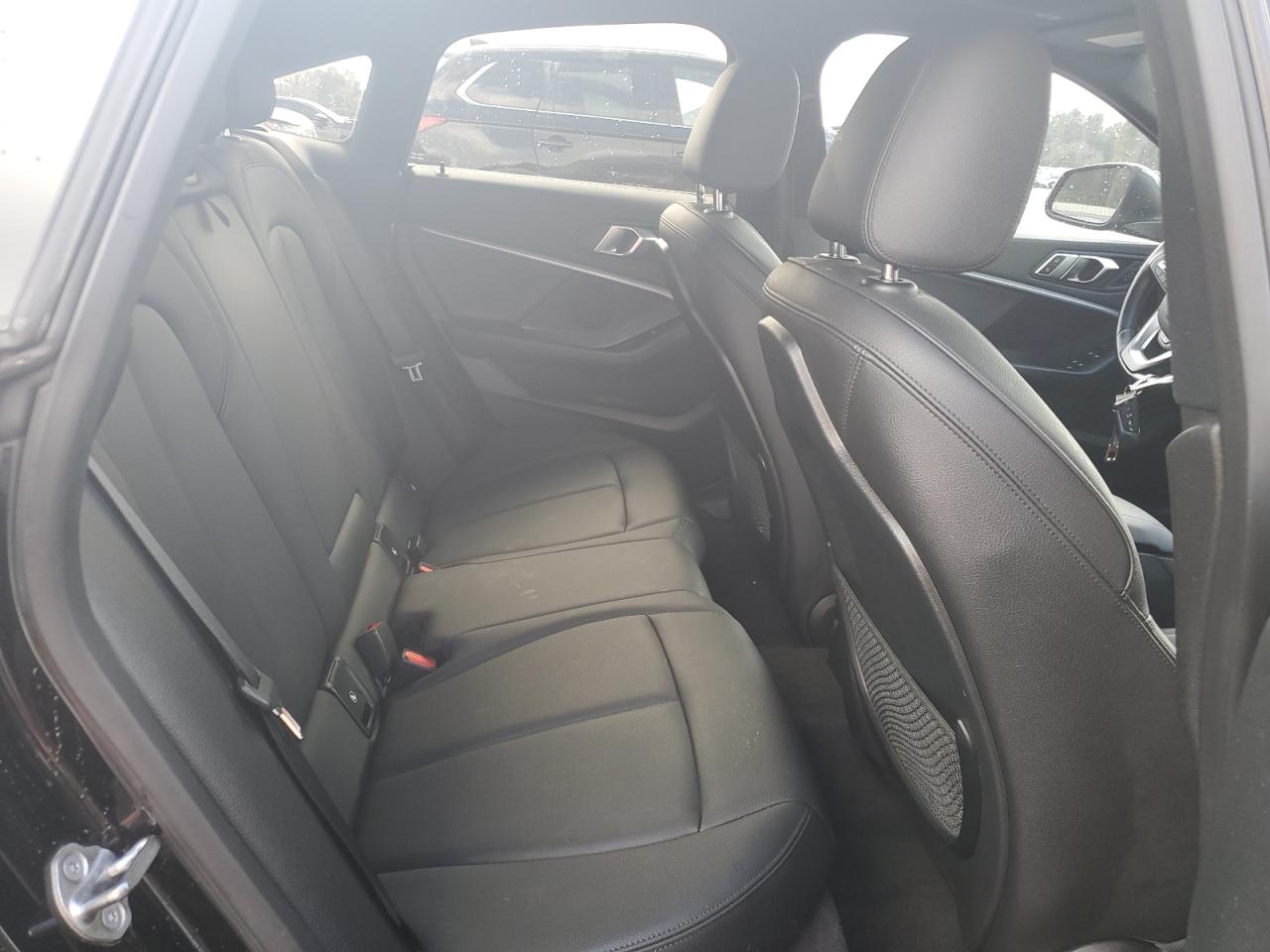2022 BMW 2er VIN WBA73AK0XN7K15230 Copart auction photo, side / front end damage thumbnail 10