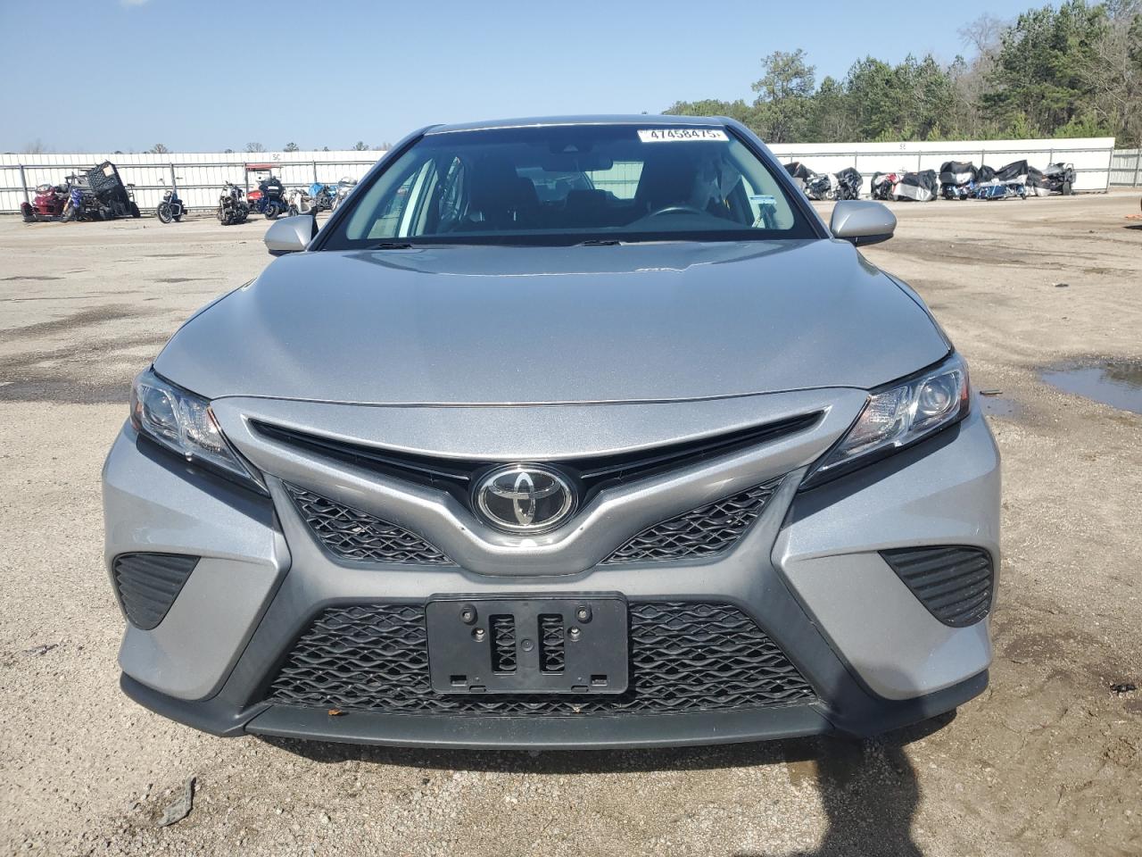 2020 Toyota Camry VIN 4T1G11AK4LU305009 Copart auction photo, rear end damage thumbnail 5