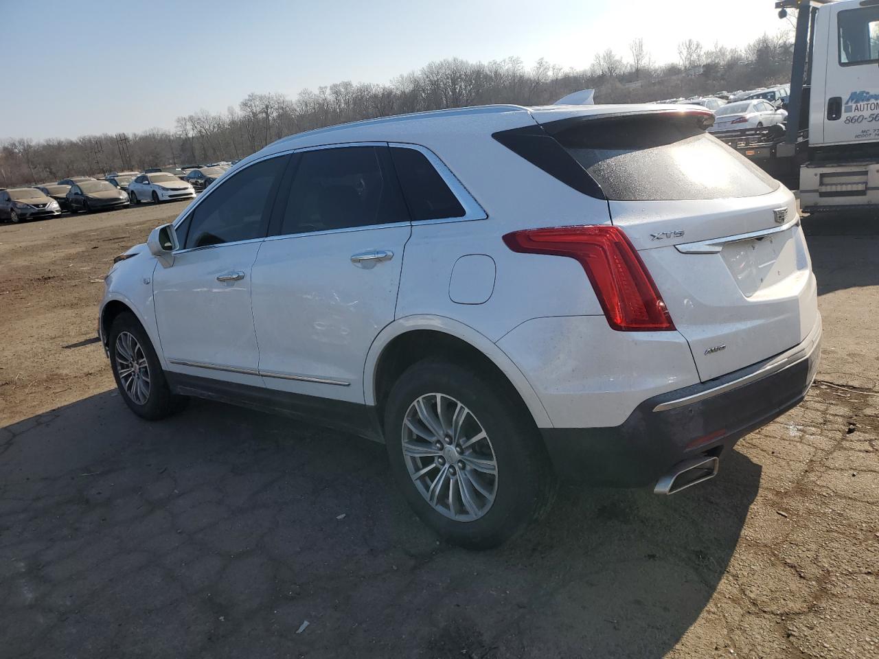 2018 Cadillac XT5 VIN 1GYKNDRS1JZ186659 Copart auction photo, front end damage thumbnail 2