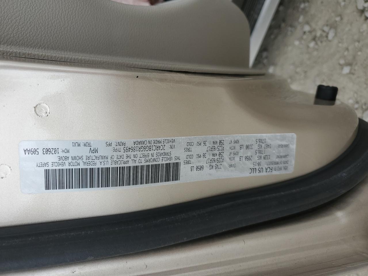 2016 Chrysler Town & Country VIN 2C4RC1BG6GR186495 Copart auction photo, front end damage thumbnail 15