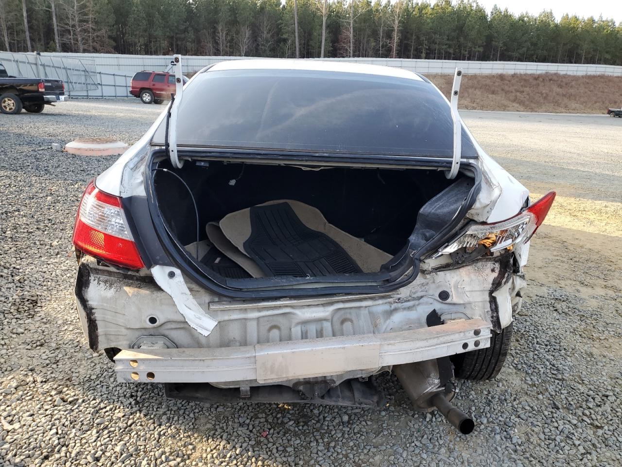 2006 Honda Civic VIN 2HGFG118X6H511026 Copart auction photo, all over damage thumbnail 6