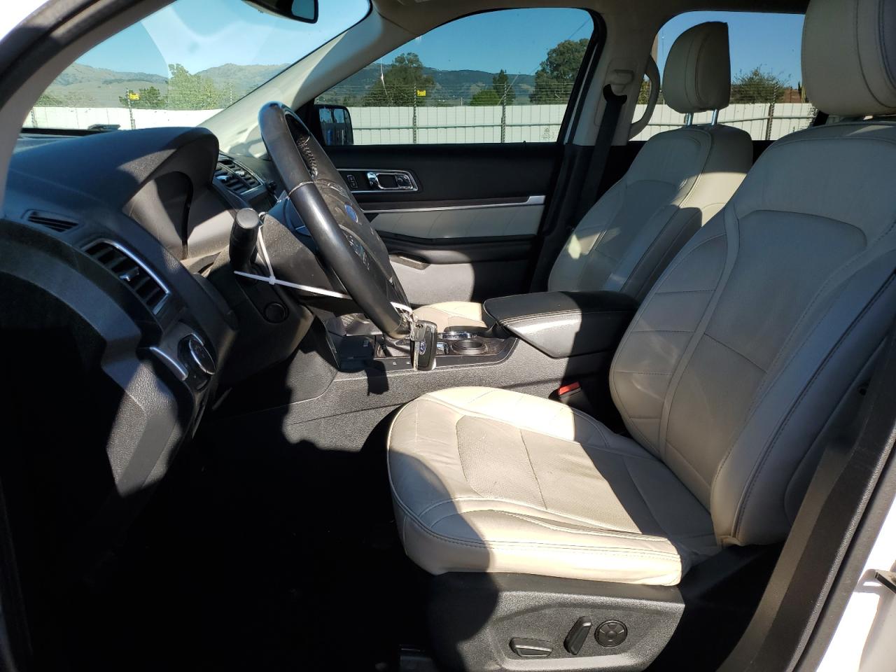 2019 Ford Explorer VIN 1FM5K7FH2KGA60759 Copart auction photo, minor dent/scratches damage thumbnail 7