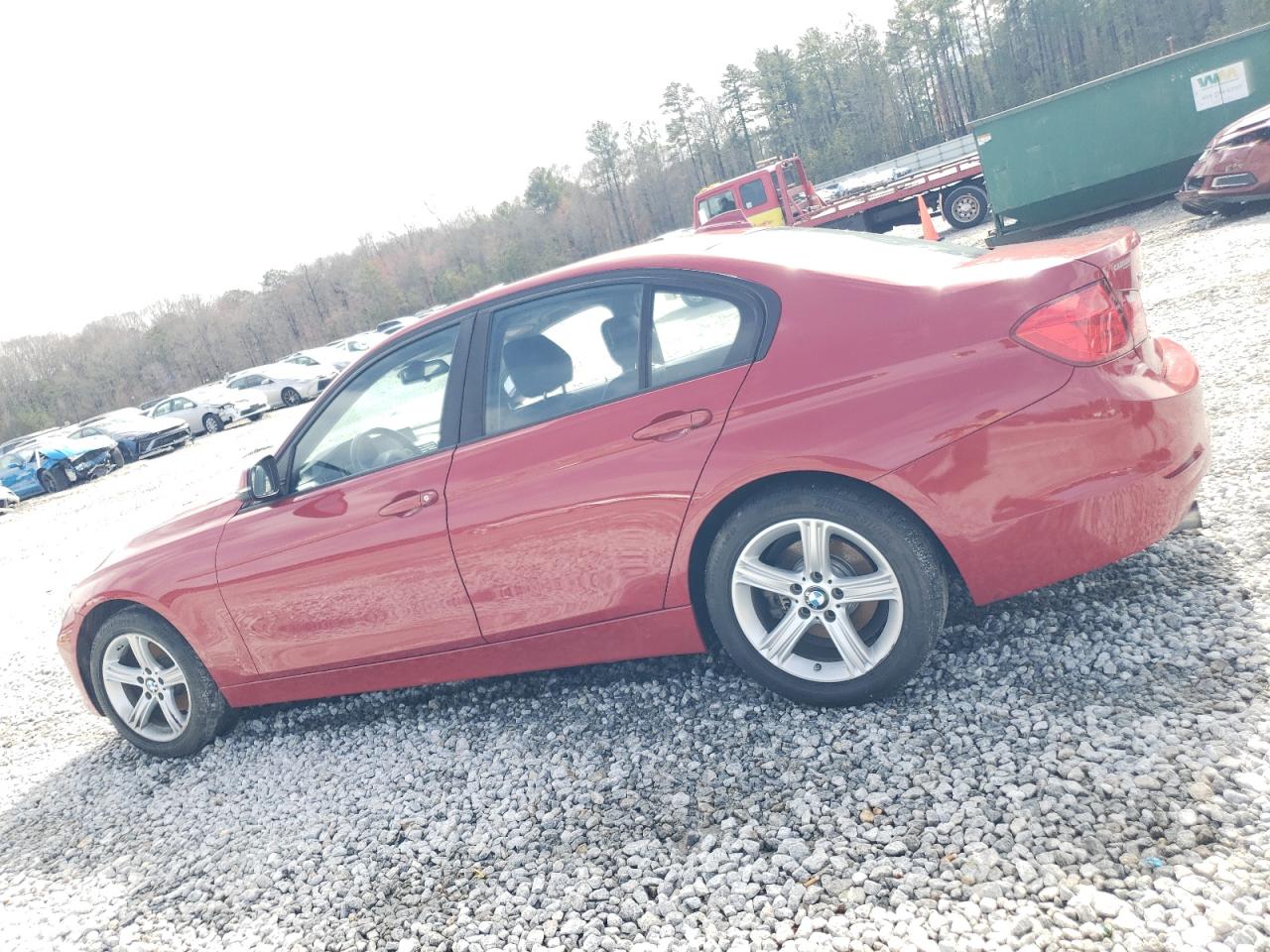 2015 BMW 3er VIN WBA3C3G53FNT51484 Copart auction photo, undercarriage / side damage thumbnail 2