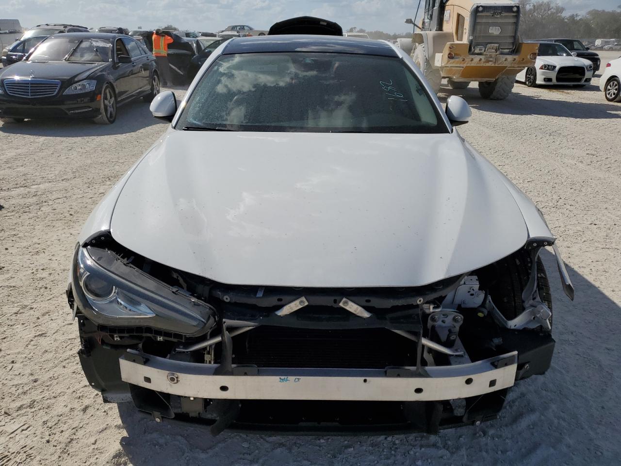 2017 Alfa Romeo Giulia VIN ZARFAECN6H7542501 Copart auction photo, front end / water/flood damage thumbnail 5