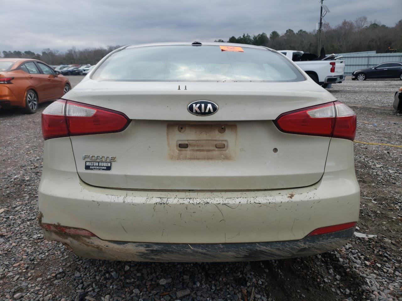 2015 KIA Forte VIN KNAFK4A65F5417993 Copart auction photo, front end damage thumbnail 6