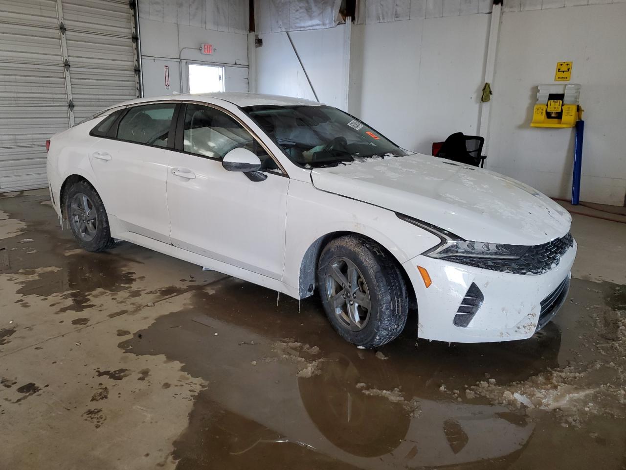 2021 KIA K5 VIN 5XXG14J23MG055615 Copart auction photo, side / front end damage thumbnail 4