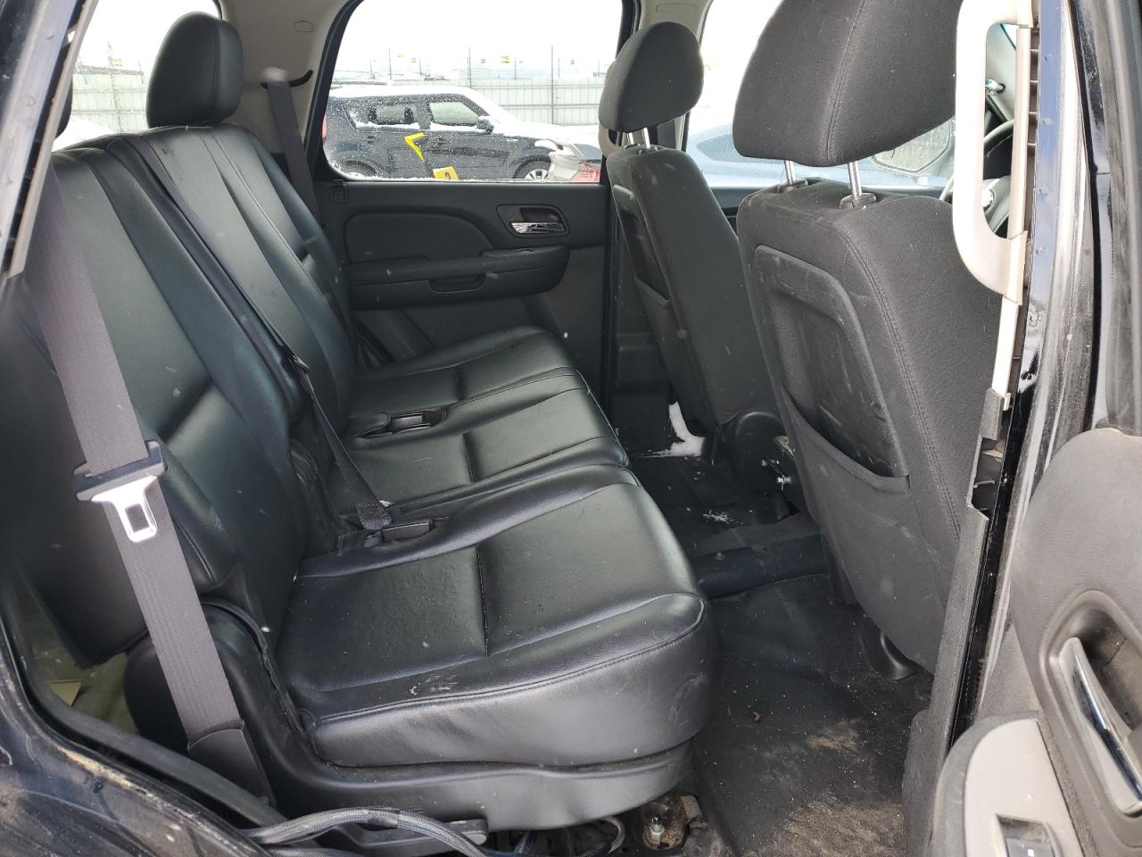 2011 Chevrolet Tahoe VIN 1GNSK2E03BR268148 Copart auction photo, front end damage thumbnail 11