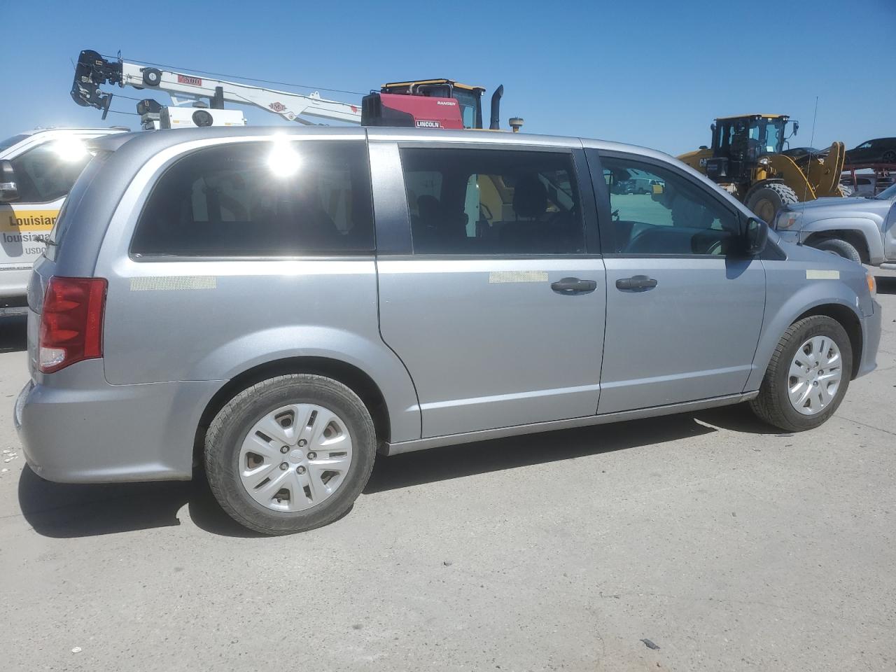 2019 Dodge Caravan VIN 2C4RDGBG5KR798664 Copart auction photo, front end damage thumbnail 3