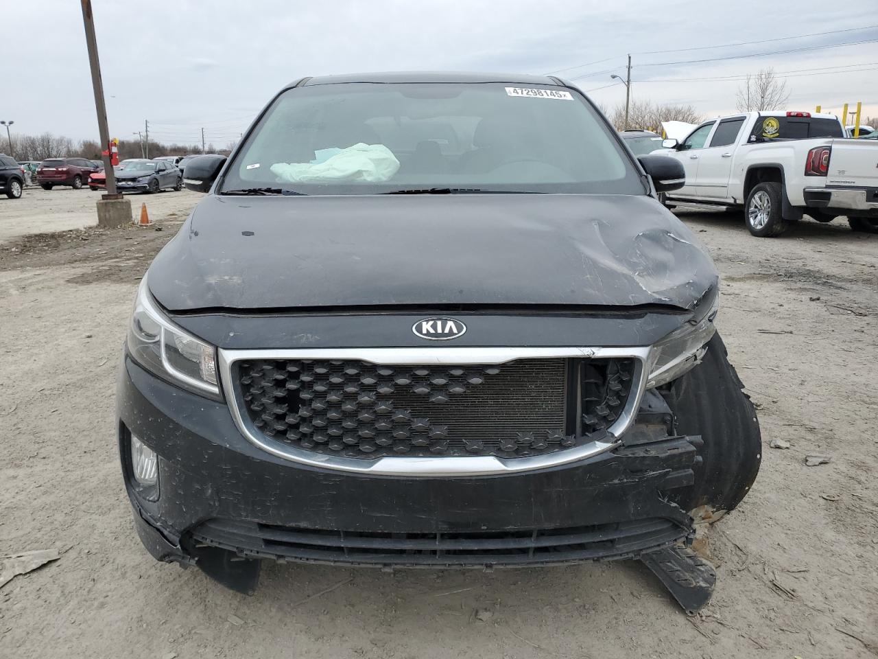2016 KIA Sedona VIN KNDMC5C1XG6143829 Copart auction photo, front end / minor dent/scratches damage thumbnail 5