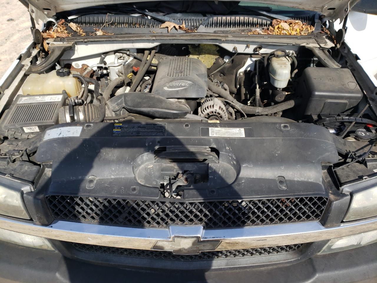 2004 Chevrolet Silverado VIN 1GCHK29U94E283442 Copart auction photo, all over / undercarriage damage thumbnail 12