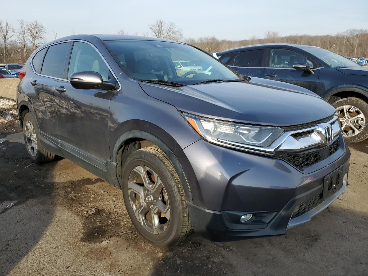 2017 Honda CR-V VIN 2HKRW2H56HH676663 Copart auction photo, missing/altered vin / minor dent/scratches damage thumbnail 4
