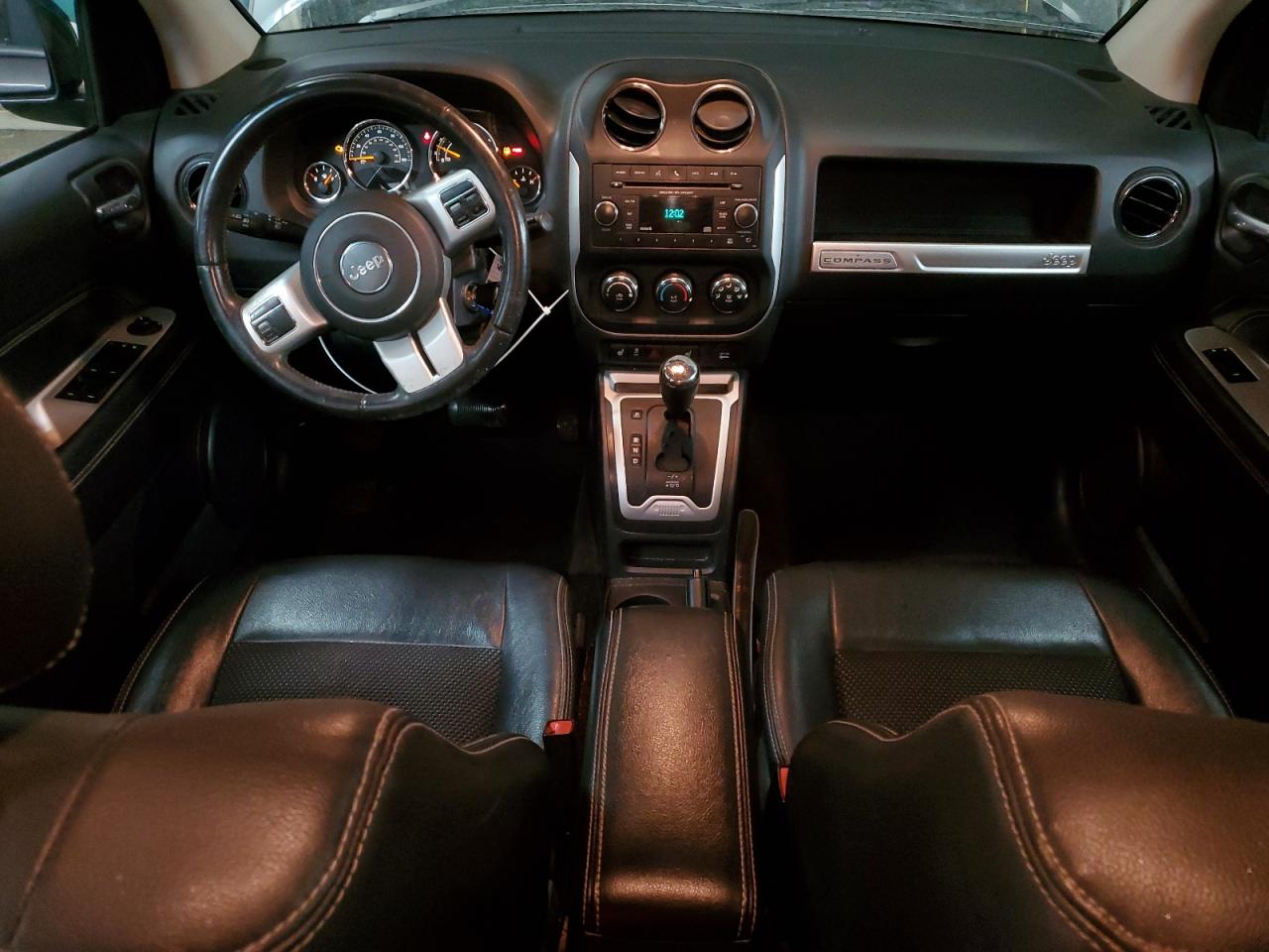 2016 Jeep Compass VIN 1C4NJCEA7GD734417 Copart auction photo, front end / minor dent/scratches damage thumbnail 8