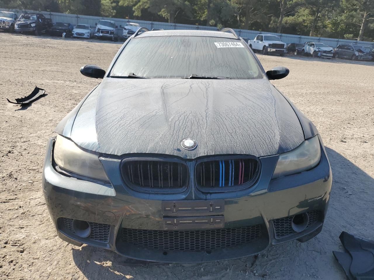 2006 BMW 3er VIN WBAVT13556KW24039 Copart auction photo, side / minor dent/scratches damage thumbnail 5