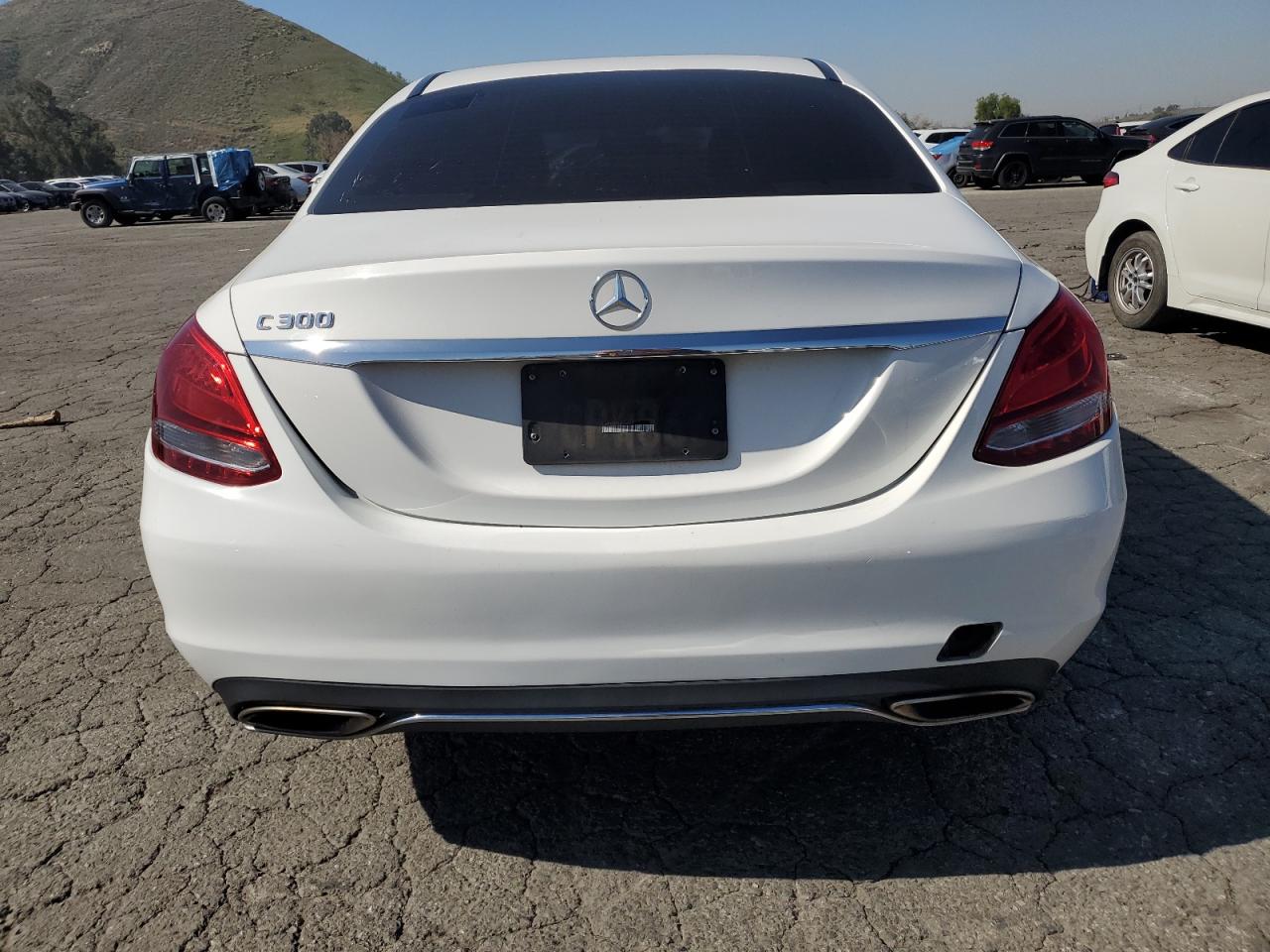 2018 Mercedes-Benz C-klasse VIN 55SWF4JB9JU276937 Copart auction photo, side damage thumbnail 6