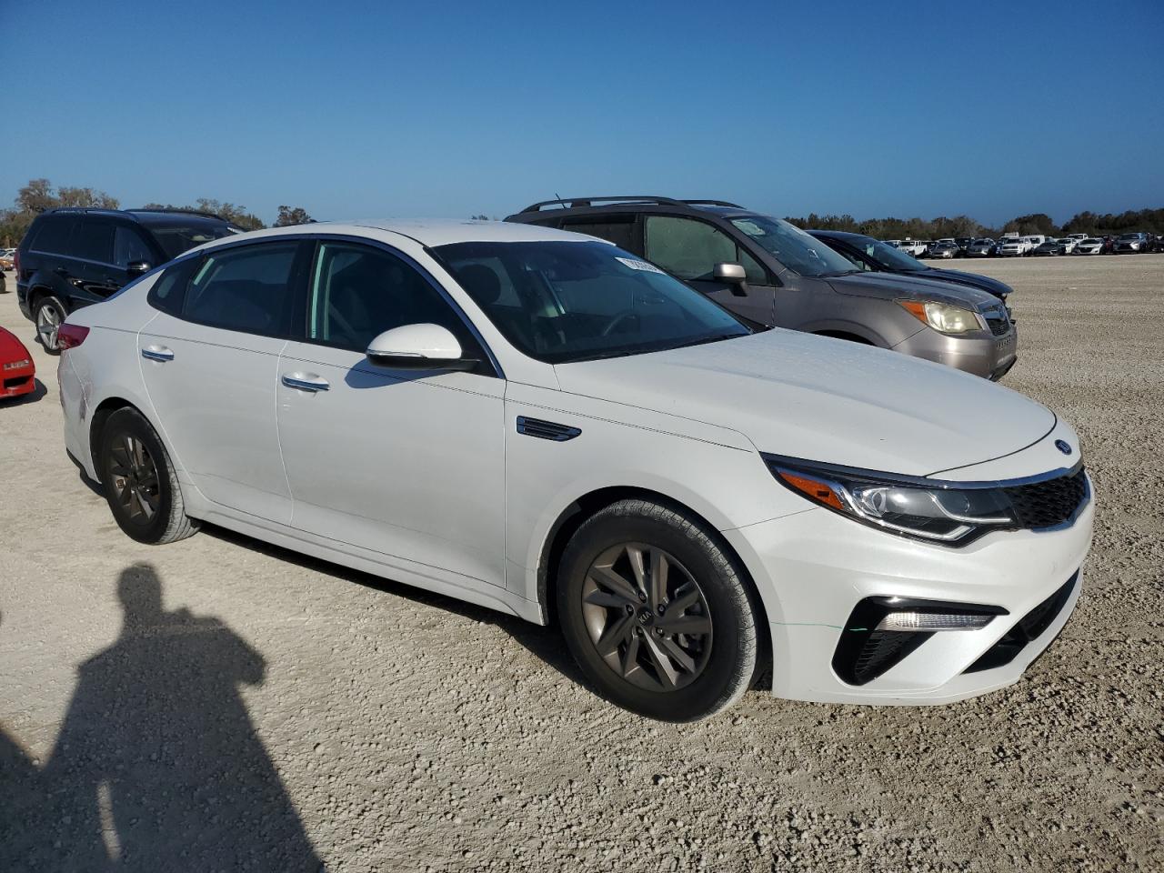 2020 KIA Optima VIN 5XXGT4L32LG396776 Copart auction photo, water/flood damage thumbnail 4