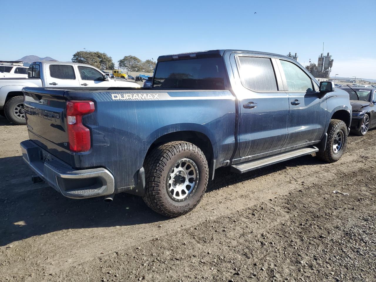 2020 Chevrolet Silverado VIN 3GCPWCET6LG195457 Copart auction photo, all over damage thumbnail 3
