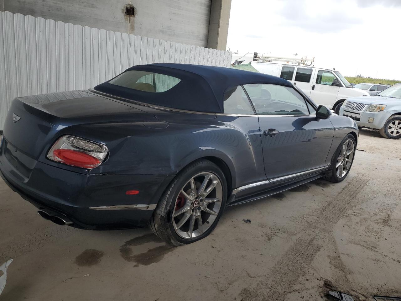 2015 Bentley Continental VIN SCBGH3ZA4FC042279 Copart auction photo, front end / rear end damage thumbnail 3