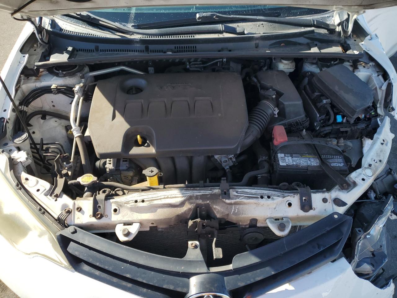 2014 Toyota Corolla VIN 5YFBURHE8EP042981 Copart auction photo, front end / side damage thumbnail 11