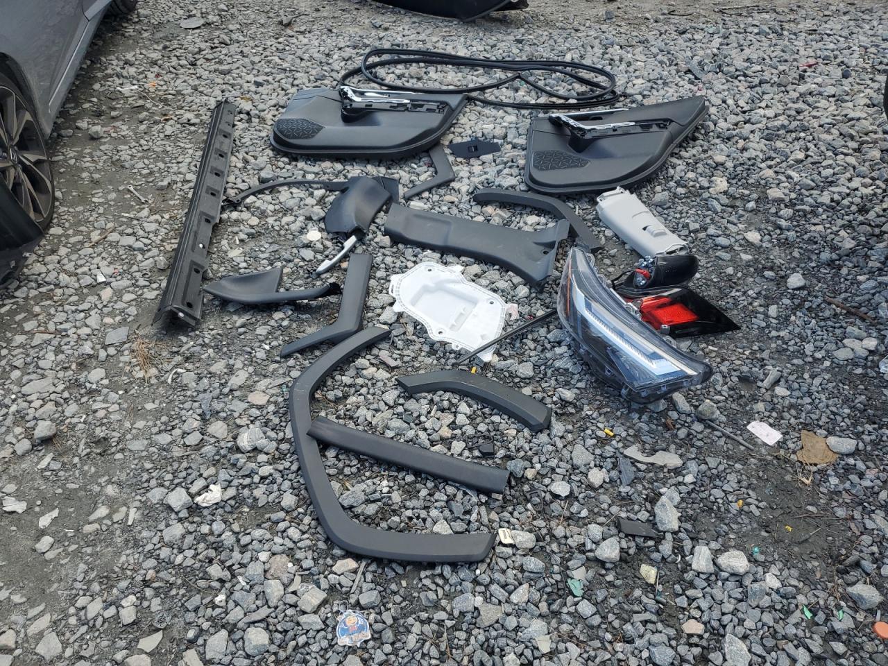 2023 Toyota RAV 4 VIN 2T3W1RFV4PC225463 Copart auction photo, side damage thumbnail 13