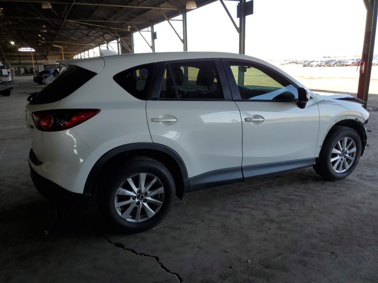 2015 Mazda CX-5 VIN JM3KE2CYXF0505549 Copart auction photo, front end damage thumbnail 3