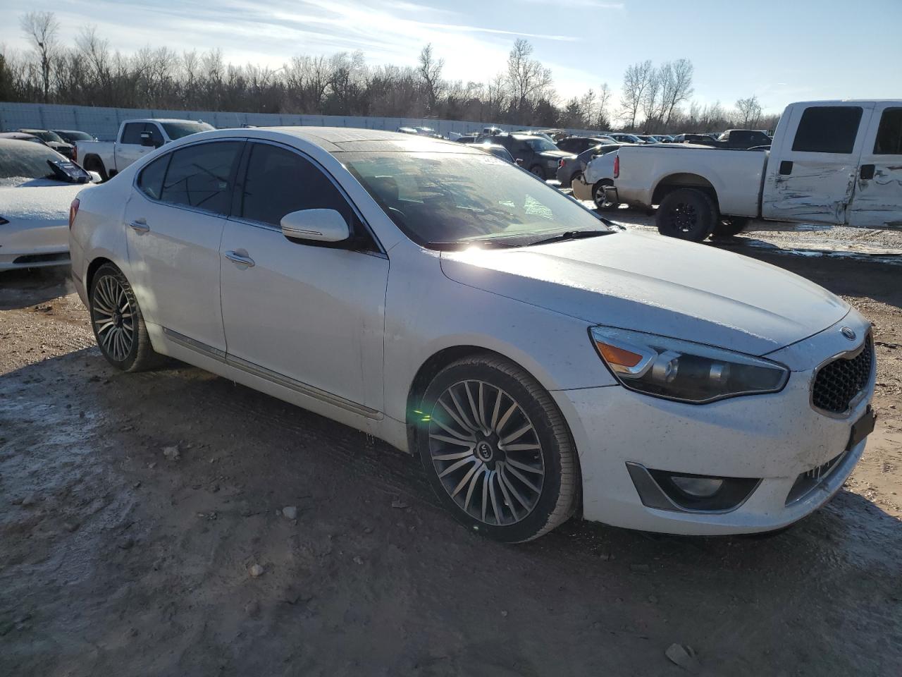 2014 KIA Cadenza VIN KNALN4D79E5131335 Copart auction photo, front end / minor dent/scratches damage thumbnail 4