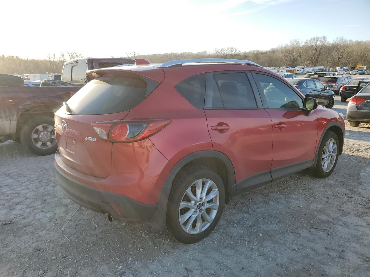 2015 Mazda CX-5 VIN JM3KE4DY8F0530430 Copart auction photo, front end / side damage thumbnail 3