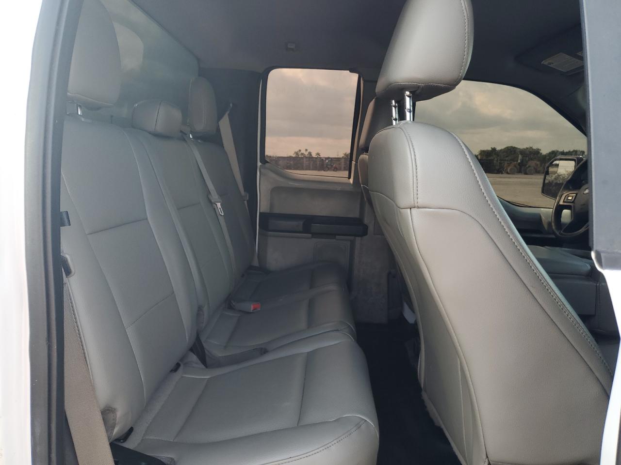 2015 Ford F-150 VIN 1FTFX1EF8FKD33147 Copart auction photo, front end damage thumbnail 10
