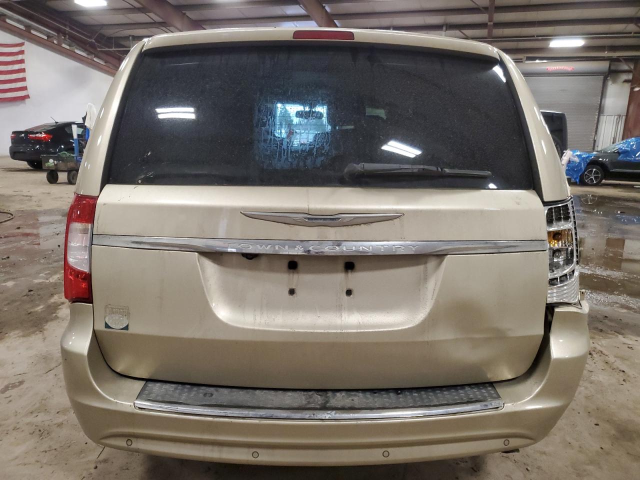 2011 Chrysler Town & Country VIN 2A4RR5DG4BR636814 Copart auction photo, all over / mechanical damage thumbnail 6