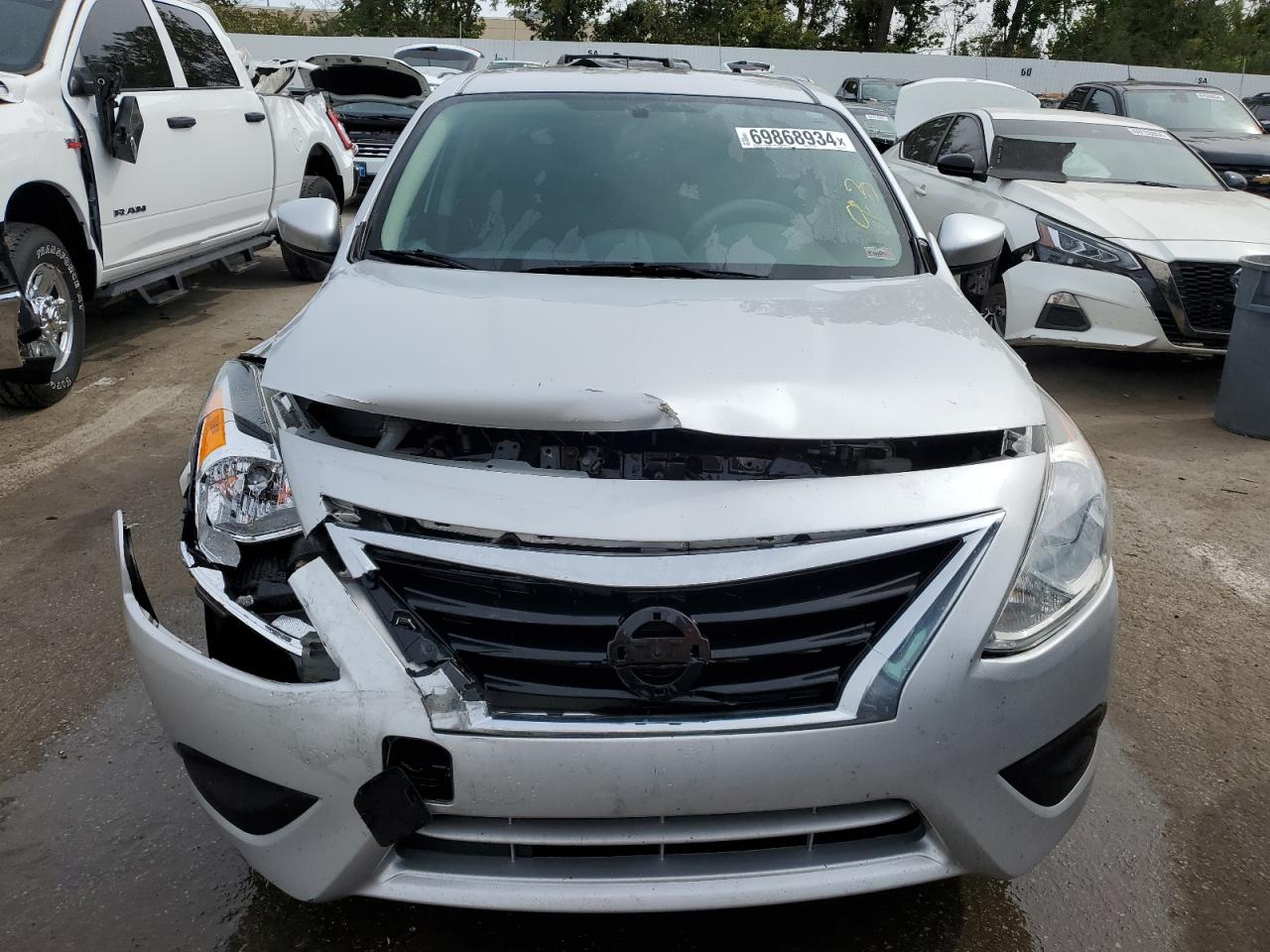 2018 Nissan Versa VIN 3N1CN7AP7JL867194 Copart auction photo, front end / side damage thumbnail 5