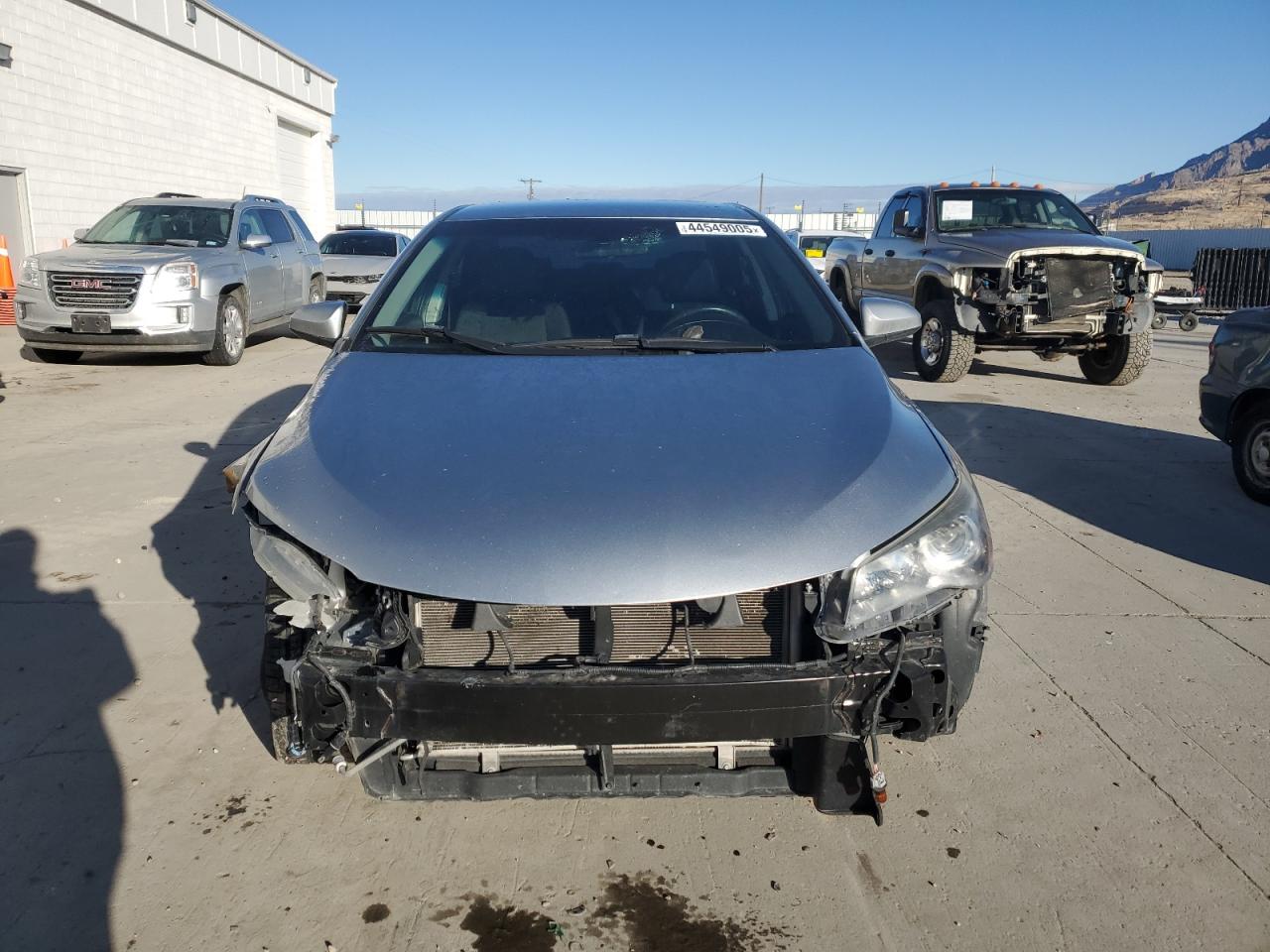 2017 Toyota Camry VIN 4T1BF1FK5HU760771 Copart auction photo, front end / side damage thumbnail 5