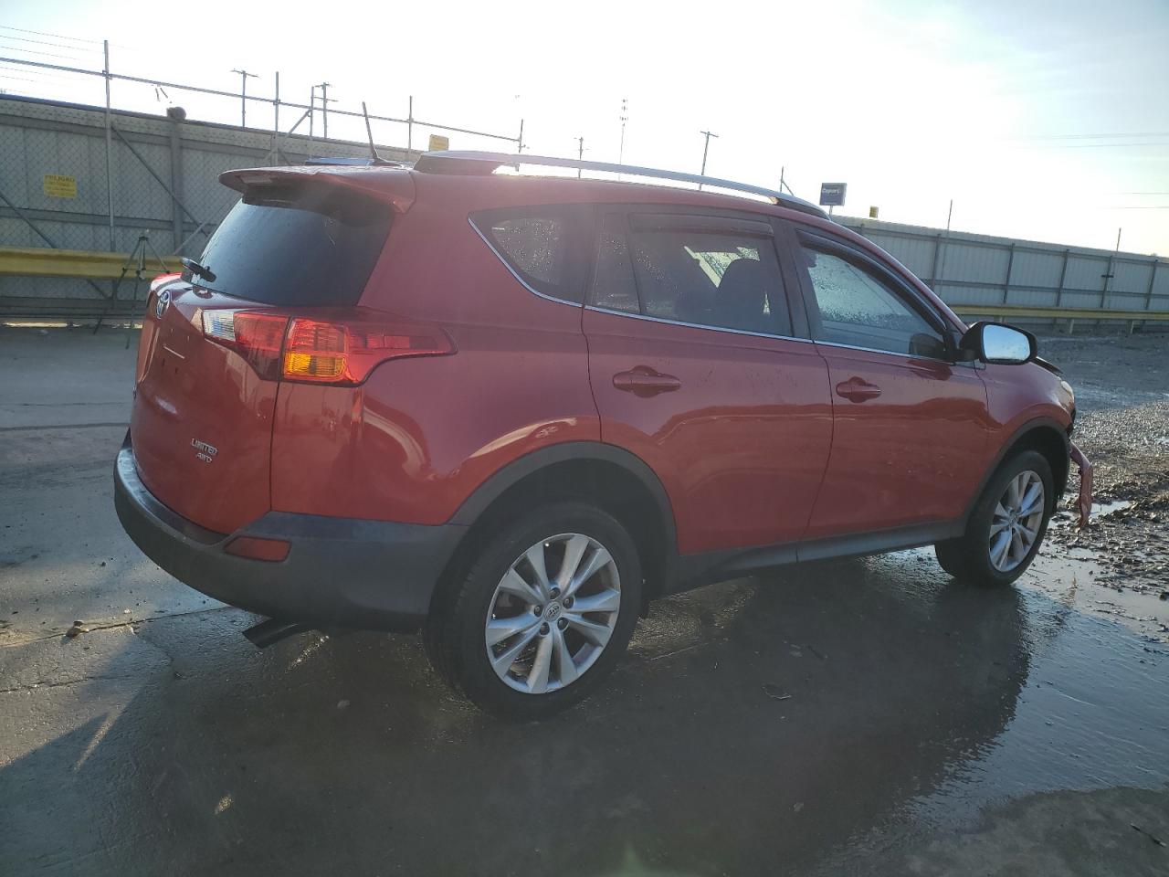 2015 Toyota RAV 4 VIN 2T3DFREV4FW262889 Copart auction photo, front end damage thumbnail 3
