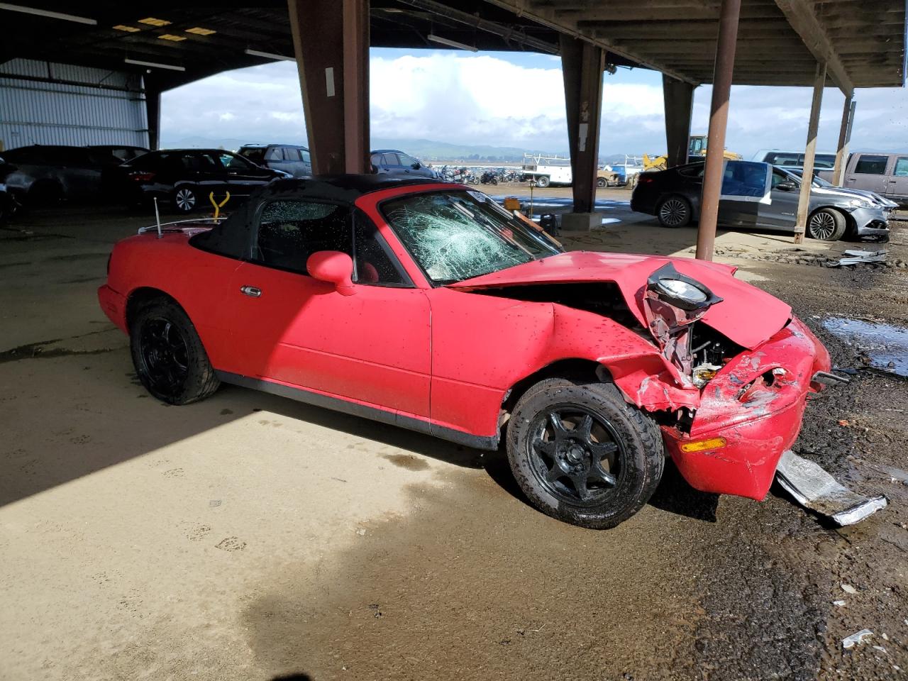 1996 Mazda MX-5 VIN JM1NA3539T0714947 Copart auction photo, front end damage thumbnail 4
