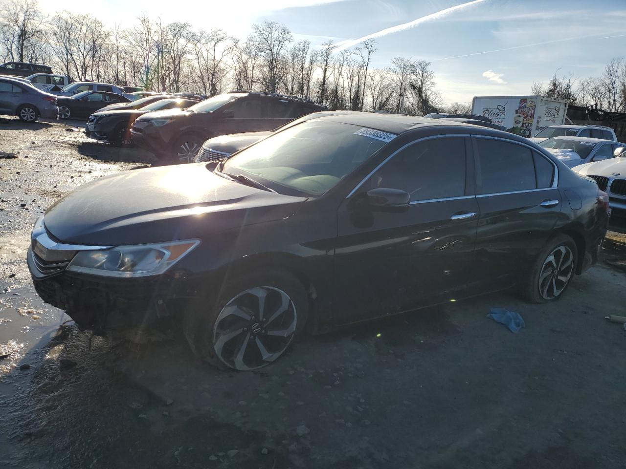 2017 Honda Accord VIN 1HGCR2F83HA133659