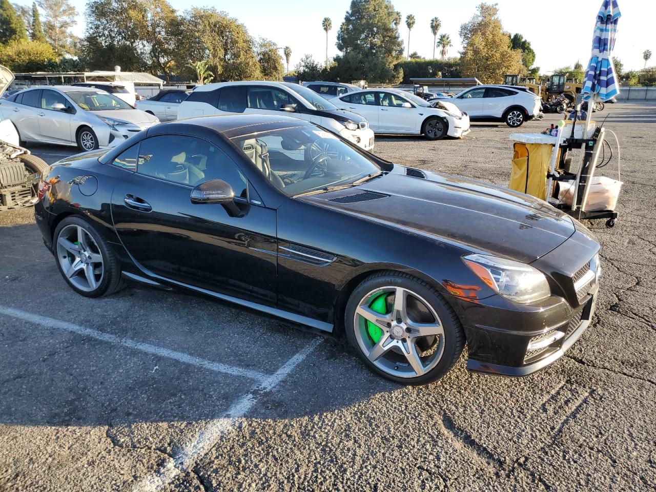 2015 Mercedes-Benz SLK-klasse VIN WDDPK5HA4FF100858 Copart auction photo, front end / side damage thumbnail 4