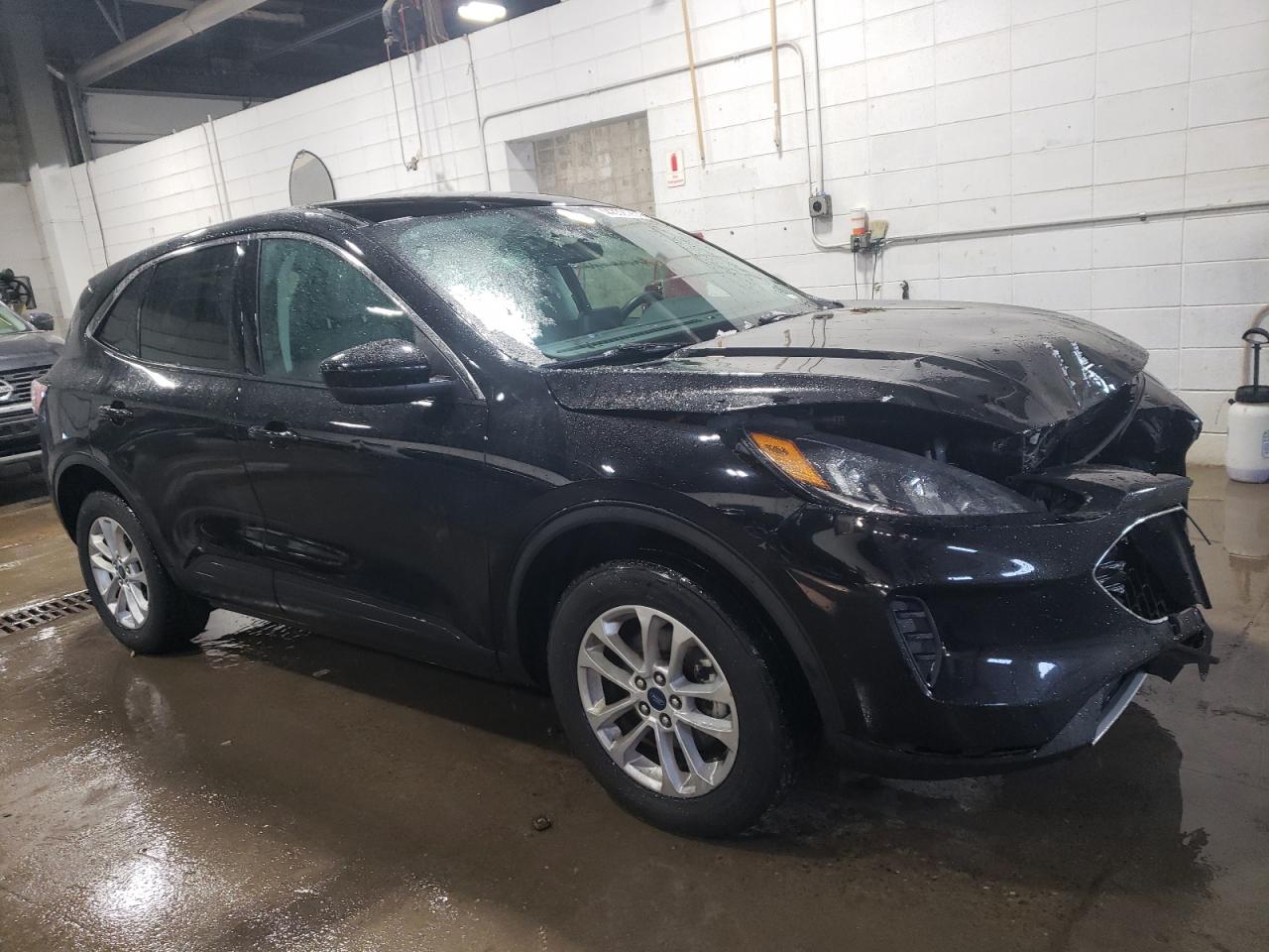 2021 Ford Escape VIN 1FMCU9BZXMUA40100 Copart auction photo, all over / hail damage thumbnail 4